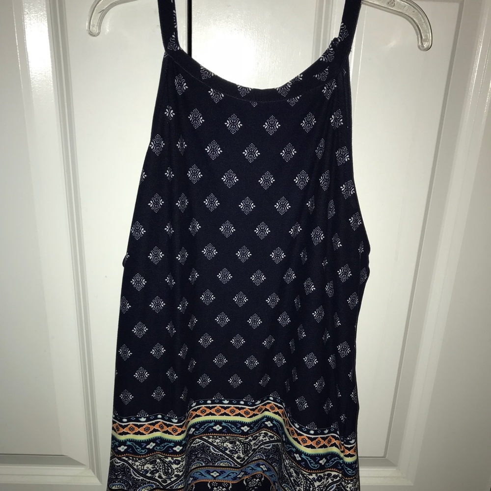 sleeveless top